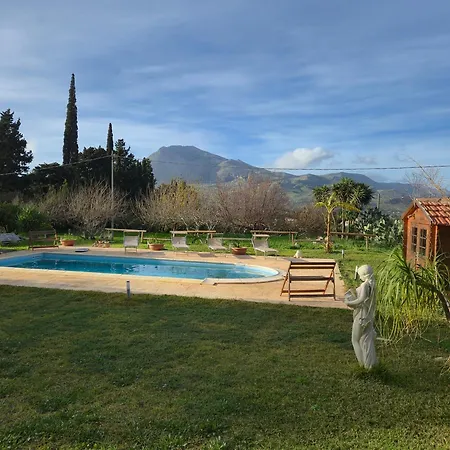 Holiday home Con Piscina Scopello