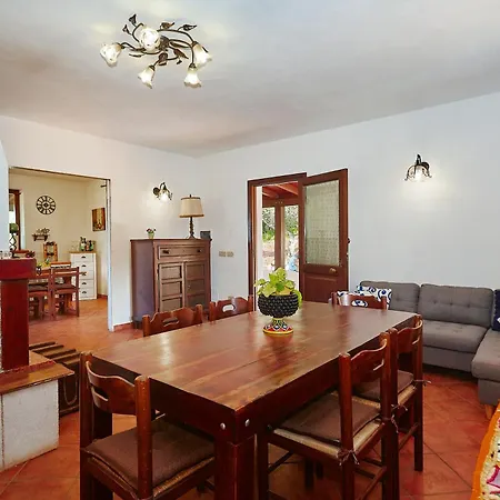 Vakantiehuis Con Piscina Scopello